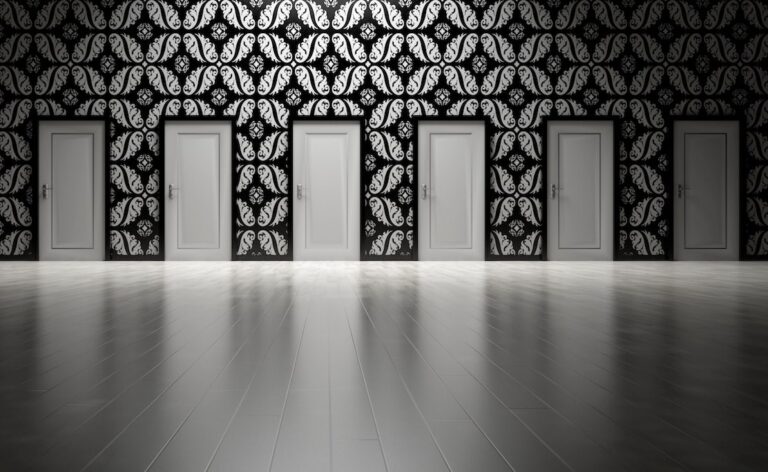 Choosing Your Path to English Proficiency: PTE vs. IELTS